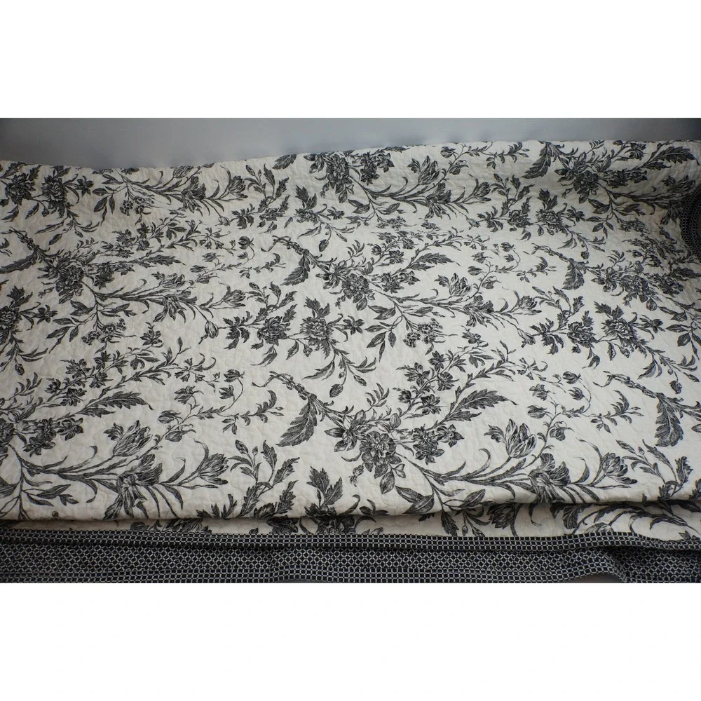 Laura Ashley Quilt King Black White Floral Reversible Cotton Blanket Good
